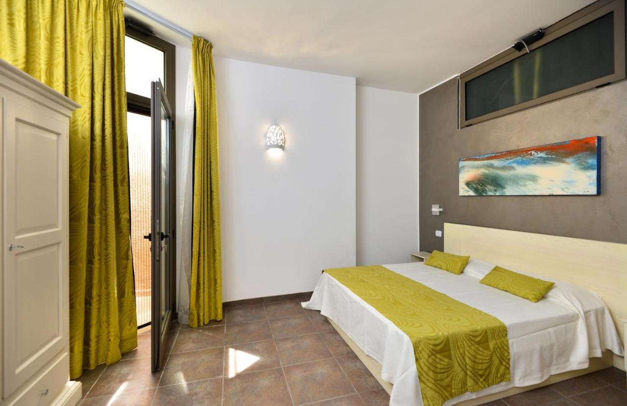 Damavi Suite 2 Torre dell'Orso Luaran gambar