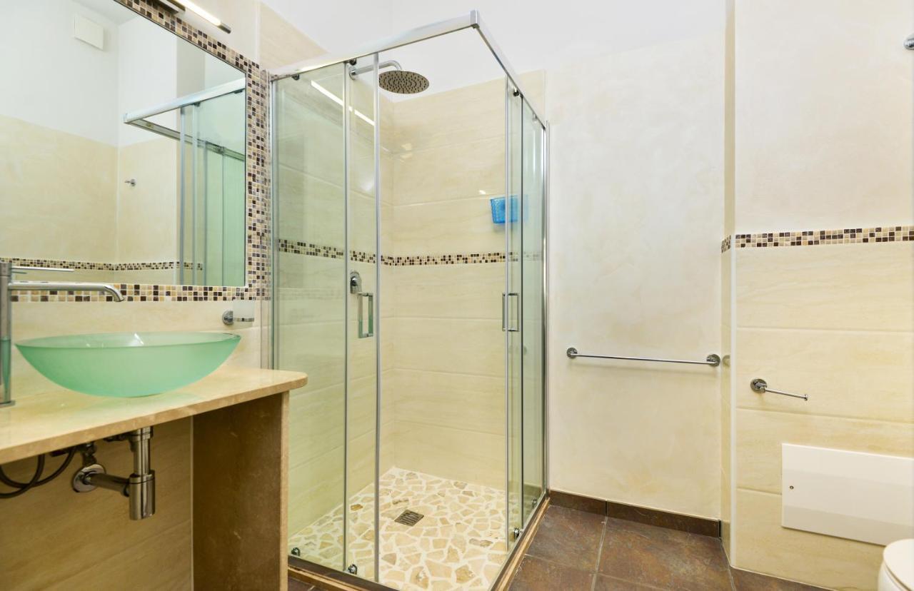 Damavi Suite 2 Torre dell'Orso Luaran gambar