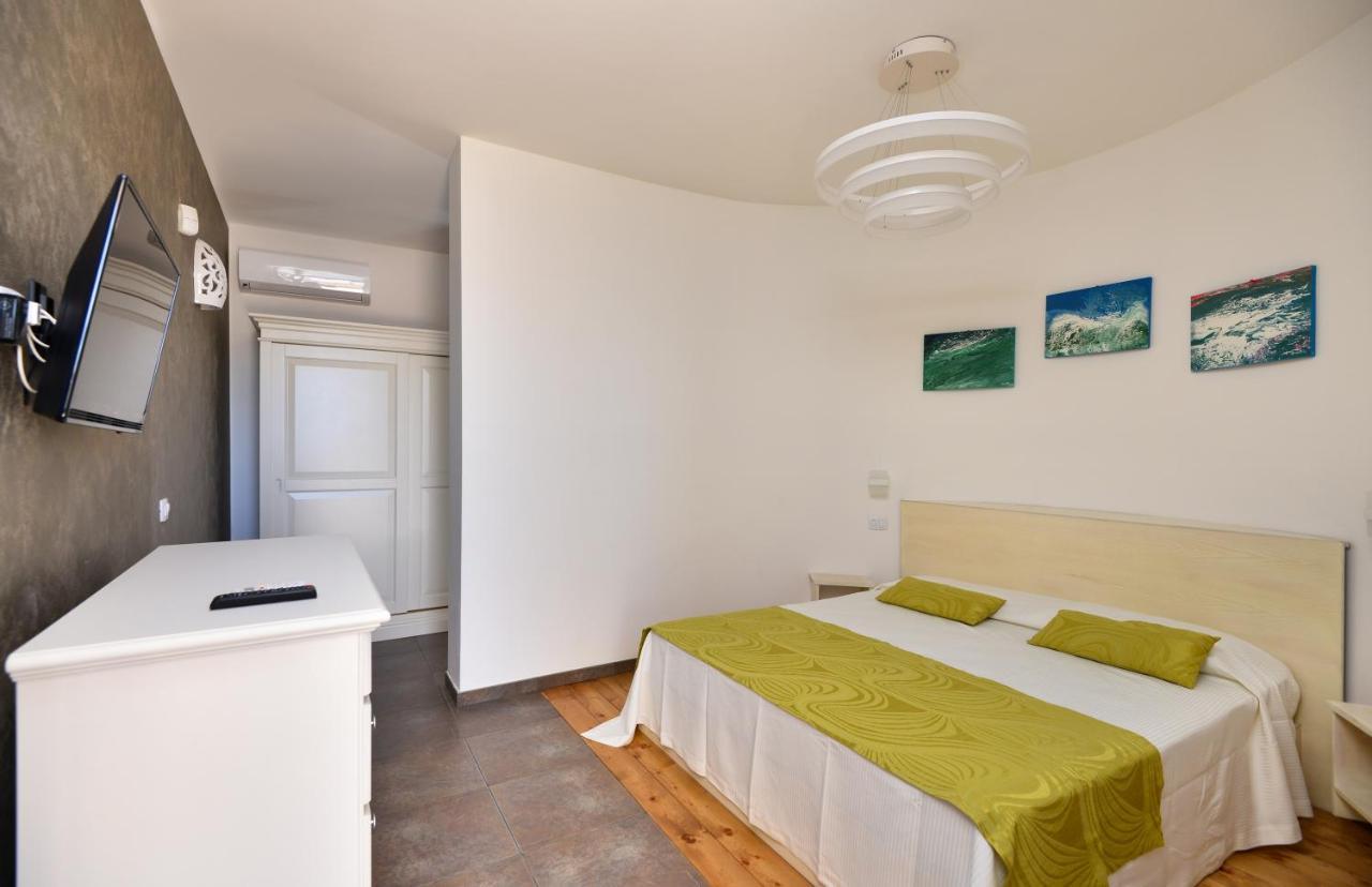 Damavi Suite 2 Torre dell'Orso Luaran gambar