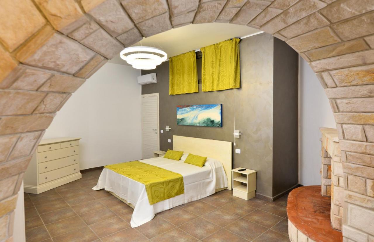 Damavi Suite 2 Torre dell'Orso Luaran gambar