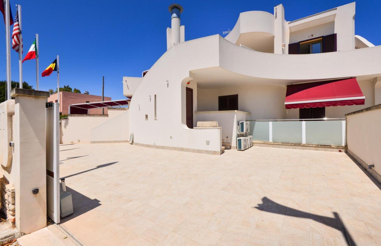 Damavi Suite 2 Torre dell'Orso Luaran gambar