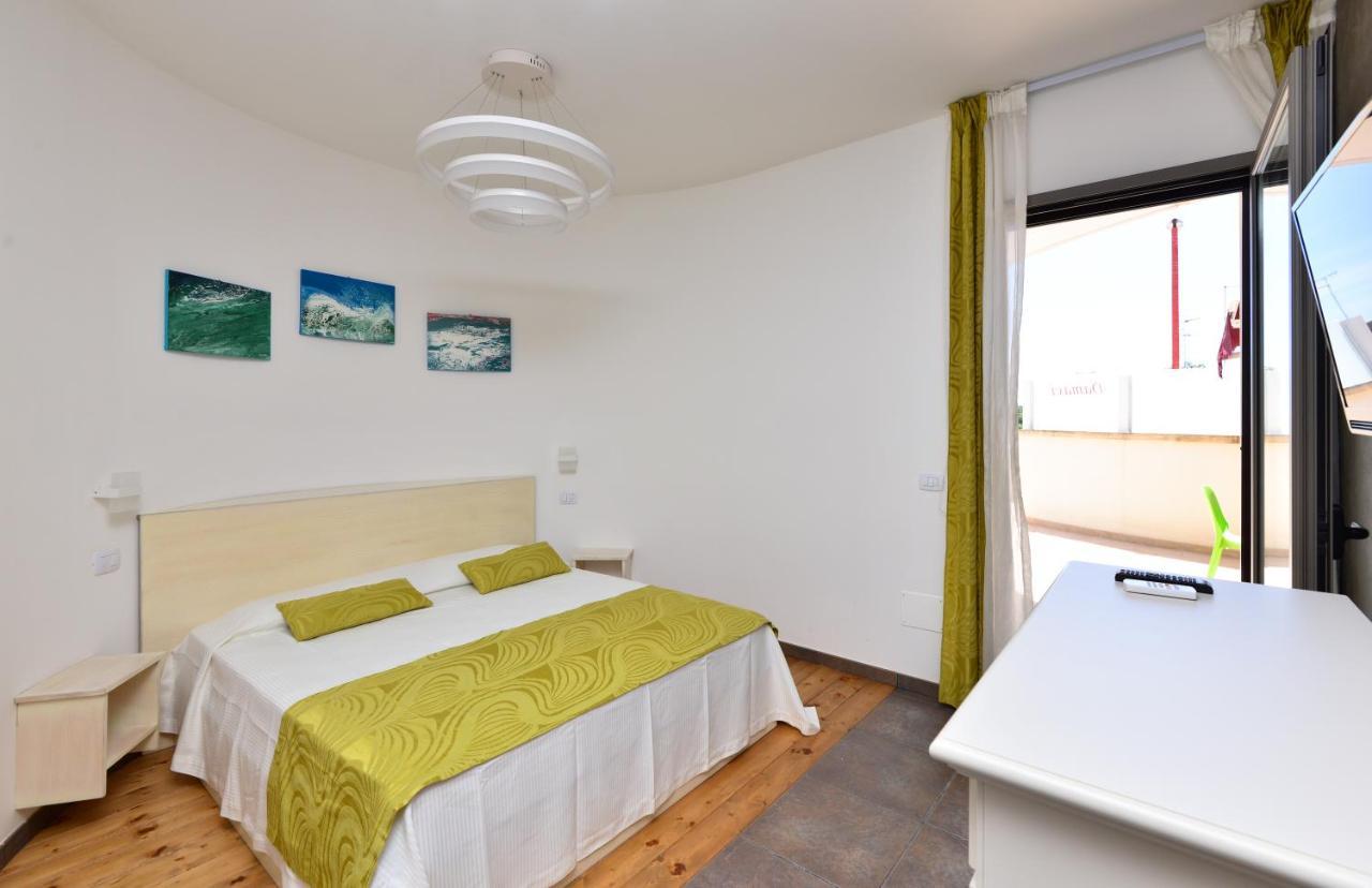 Damavi Suite 2 Torre dell'Orso Luaran gambar
